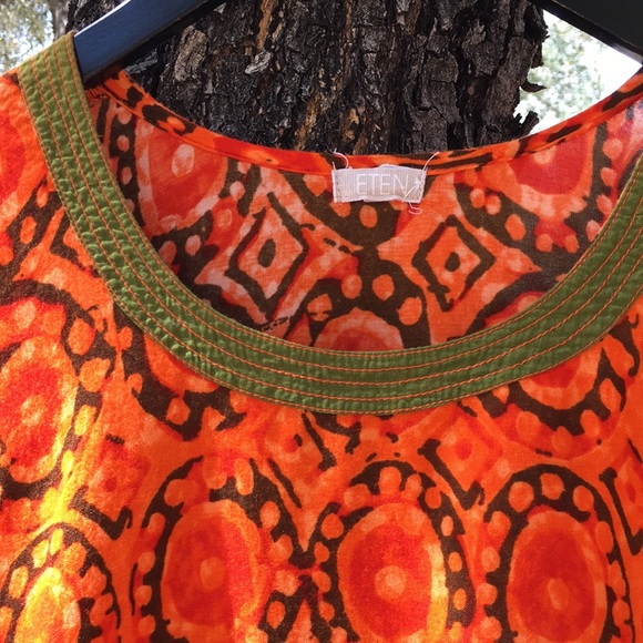 Mid-length sleeve tunic… - Picture 4 of 6